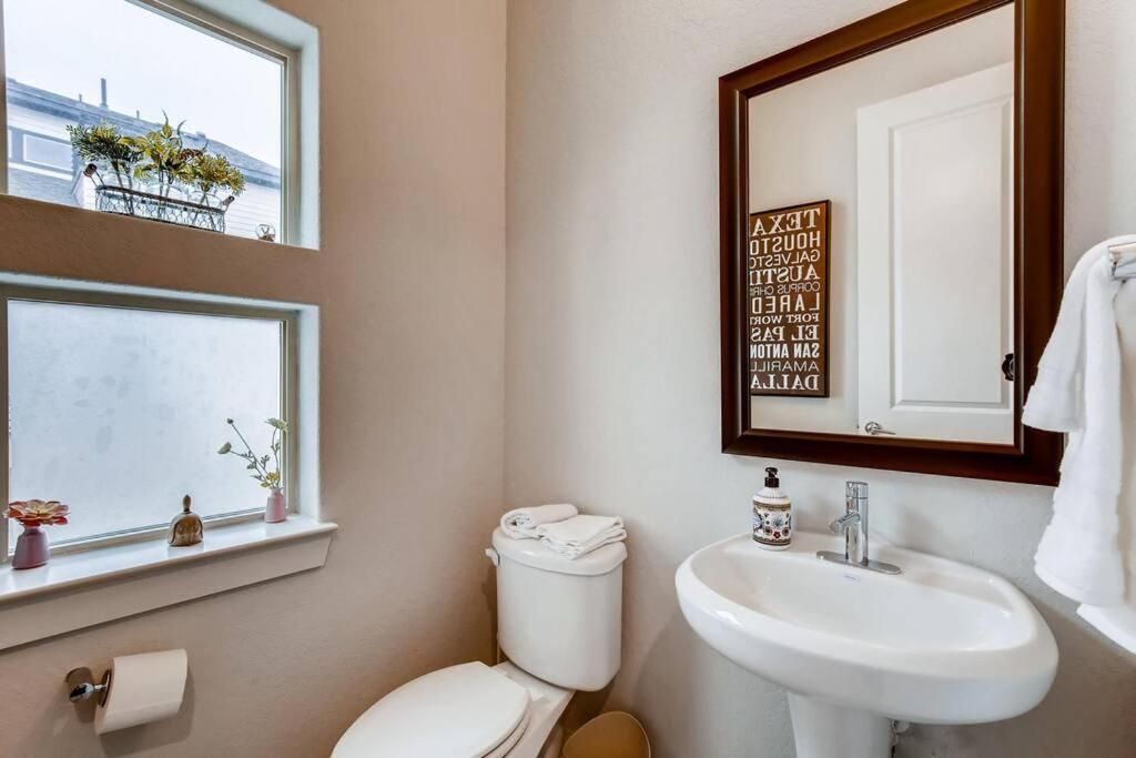 Fam Friendly 5 Bed Home Blocks To Pearl/Riverwalk! San Antonio Exterior photo